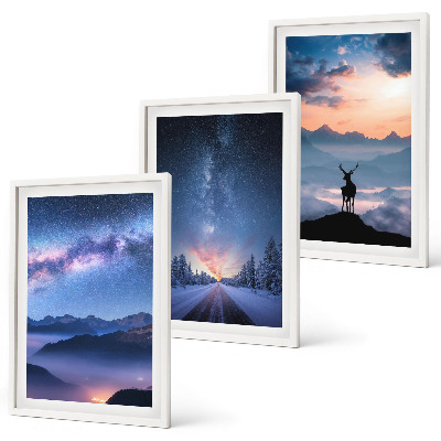 Cadre photo mural Ciel nocturne montagnes brouillard cerf