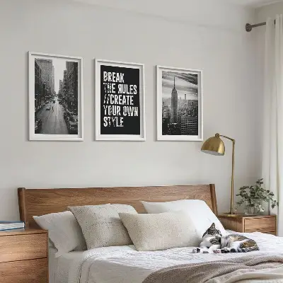 Lot de 3 tableaux pour salon représentant des rues de ville en noir et blanc