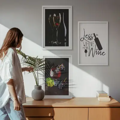 Cadre photo mural avec motif de verres à vin, raisins et inscription