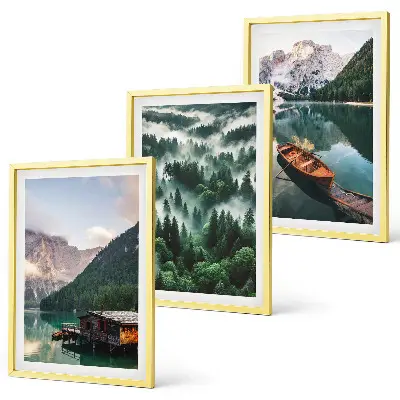 Cadre photo mural lac de montagne avec bateau et brouillard forestier