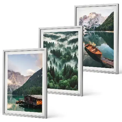 Cadre photo mural lac de montagne avec bateau et brouillard forestier