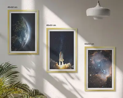 Cadre photo mural motif galaxie avec fusée et Terre
