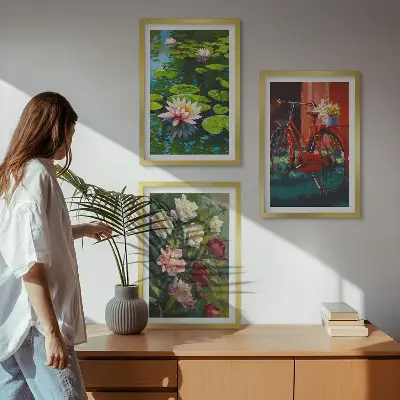 Cadre photo mural représentant des lys dans le jardin avec des fleurs colorées