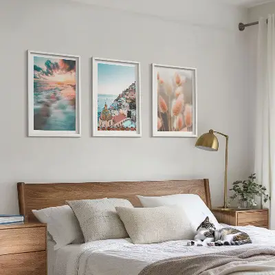 Lot de 3 tableaux pour salon représentant un coucher de soleil sur la mer avec des maisons et des fleurs