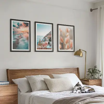 Lot de 3 tableaux pour salon représentant un coucher de soleil sur la mer avec des maisons et des fleurs
