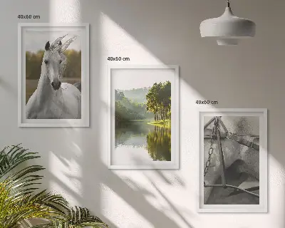 Lot de 3 tableaux pour salon représentant des chevaux blancs dans une rivière