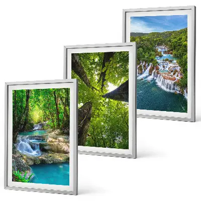 Cadre photo mural représentant des cascades d'eau en forêt verte
