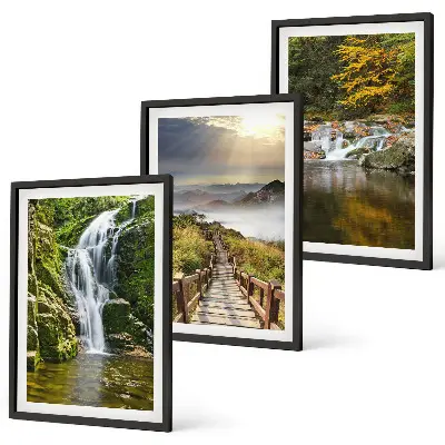 Cadre photo mural célébrant des cascades dans les montagnes sous des nuages en automne