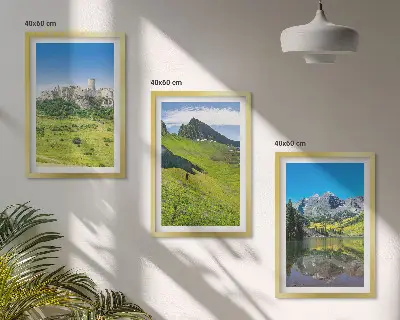 Lot de 3 tableaux pour salon représentant des collines verdoyantes avec un château