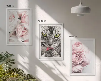 Cadre photo mural motif chat dans des fleurs roses