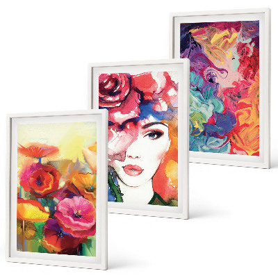 Cadre photo mural Portrait intense d'une femme aux fleurs