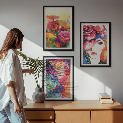 Cadre photo mural Portrait intense d'une femme aux fleurs