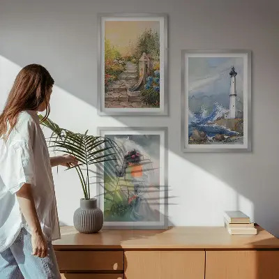 Cadre photo mural avec motif de phare, paysage et fille à cheval