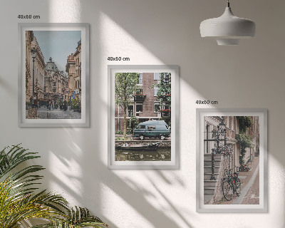 Lot de 3 tableaux pour salon Vues de la ville sur les bâtiments