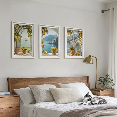 Lot de 3 tableaux pour salon représentant des citronniers en fleurs dans une ville côtière
