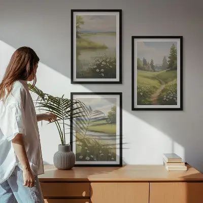Cadre photo mural représentant un paysage printanier avec une prairie riveraine