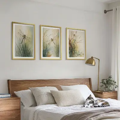 Cadre photo mural libellules et herbes au-dessus de l'eau