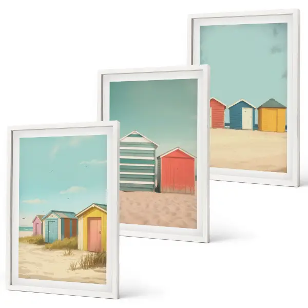 Lot de 3 tableaux pour salon représentant des maisons colorées à la plage sous un soleil radieux
