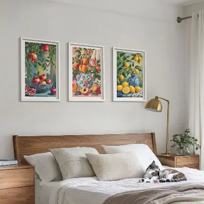 Lot de 3 tableaux pour salon représentant une composition de grenades