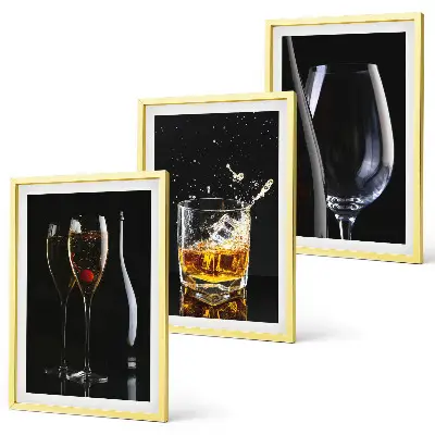 Lot de 3 tableaux pour salon représentant des verres de vin et de whisky sur fond noir
