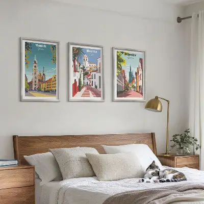 Lot de 3 tableaux pour salon villes européennes dessinées en couleur