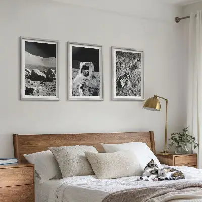 Cadre photo mural représentant une photographie de la NASA d'un astronaute lunaire
