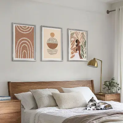 Cadre photo mural avec motifs végétaux et géométriques élégants