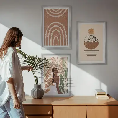 Cadre photo mural avec motifs végétaux et géométriques élégants
