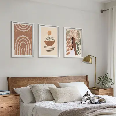 Cadre photo mural avec motifs végétaux et géométriques élégants