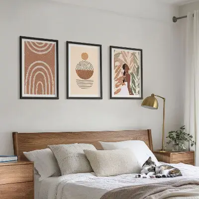 Cadre photo mural avec motifs végétaux et géométriques élégants