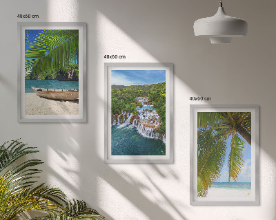 Cadre photo mural Plage, bateau, cascades, palmiers