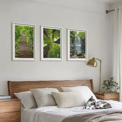 Lot de 3 tableaux pour salon motif sentier forestier avec cascade et végétation