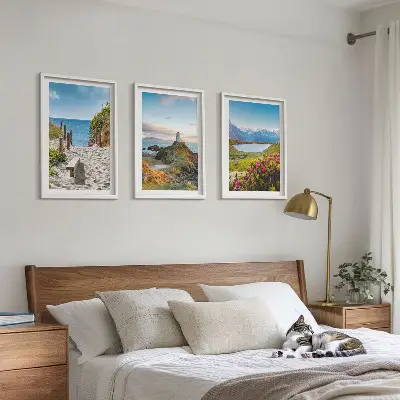 Lot de 3 tableaux pour salon représentant une plage, un phare, des montagnes et des fleurs