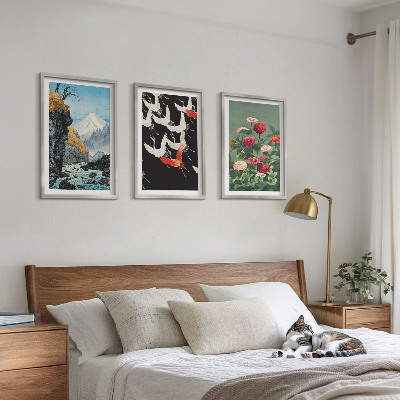 Cadre photo mural Montagnes cascade oiseaux fleurs
