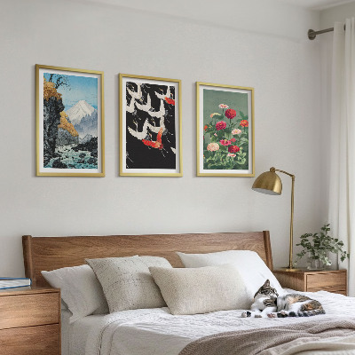 Cadre photo mural Montagnes cascade oiseaux fleurs