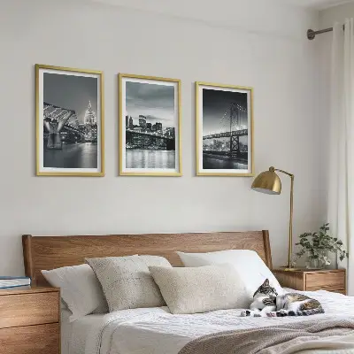 Lot de 3 tableaux pour salon représentant des ponts et de l'architecture urbaine en gris