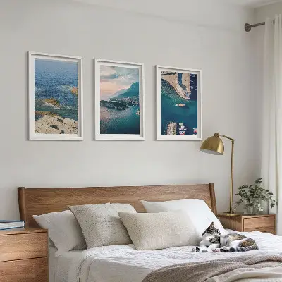 Lot de 3 tableaux pour salon représentant des vues sur la mer des falaises et des ports