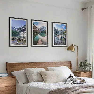 Cadre photo mural représentant des montagnes, lacs et jetées en bois