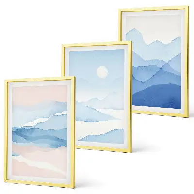 Cadre photo mural avec une aquarelle de montagnes roses et bleues