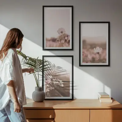 Cadre photo mural représentant des prairies de fleurs sauvages dans un paysage d'été