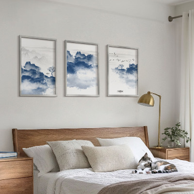 Cadre photo mural Montagnes, nuages, arbres, oiseaux