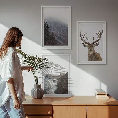 Cadre photo mural Paysage de montagne avec des cerfs