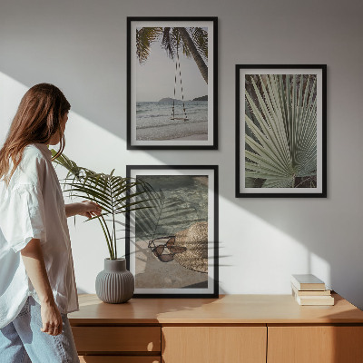 Cadre photo mural Vacances à la plage avec balançoire et feuilles