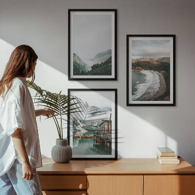 Cadre photo mural Montagnes, plage, nuages, eau