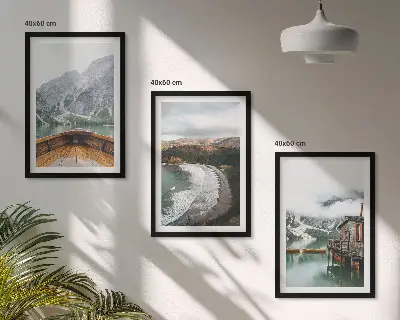 Cadre photo mural paysage de montagnes, lac, bateau et plage