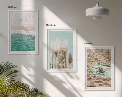 Cadre photo mural motif chapeau de paille sur vagues de plage