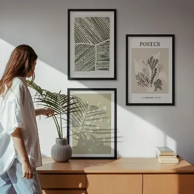 Cadre photo mural avec motifs végétaux discrets