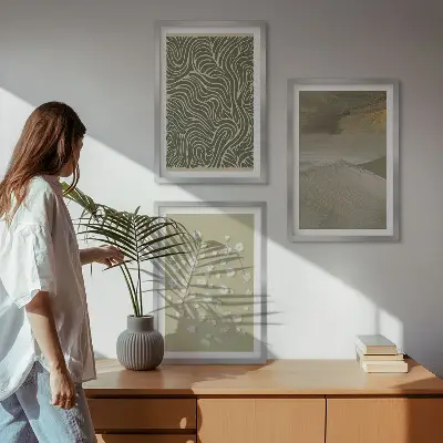 Cadre photo mural avec motifs floraux abstraits ondulés