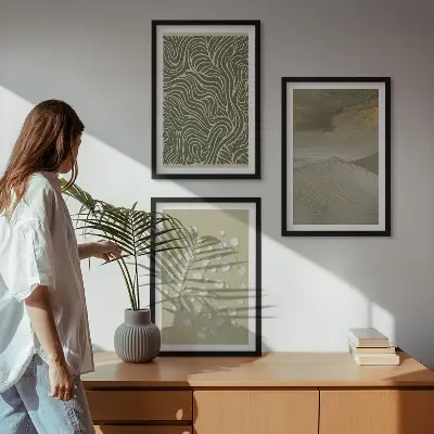 Cadre photo mural avec motifs floraux abstraits ondulés