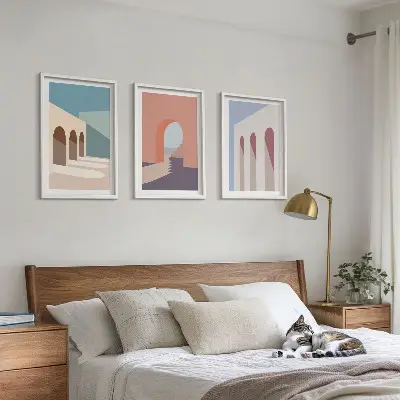 Cadre photo mural graphismes architecturaux aux tons pastel